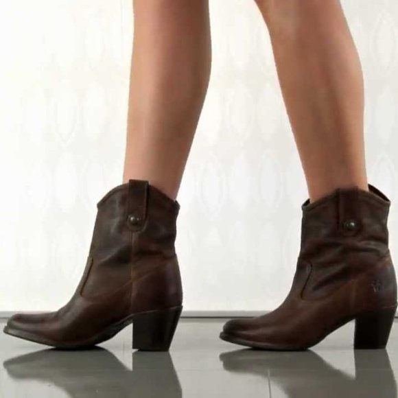 Frye Jackie Button Short Grey Real Leather Zip Up Round Toe Heeled Ankle Bootie - Picture 4 of 12